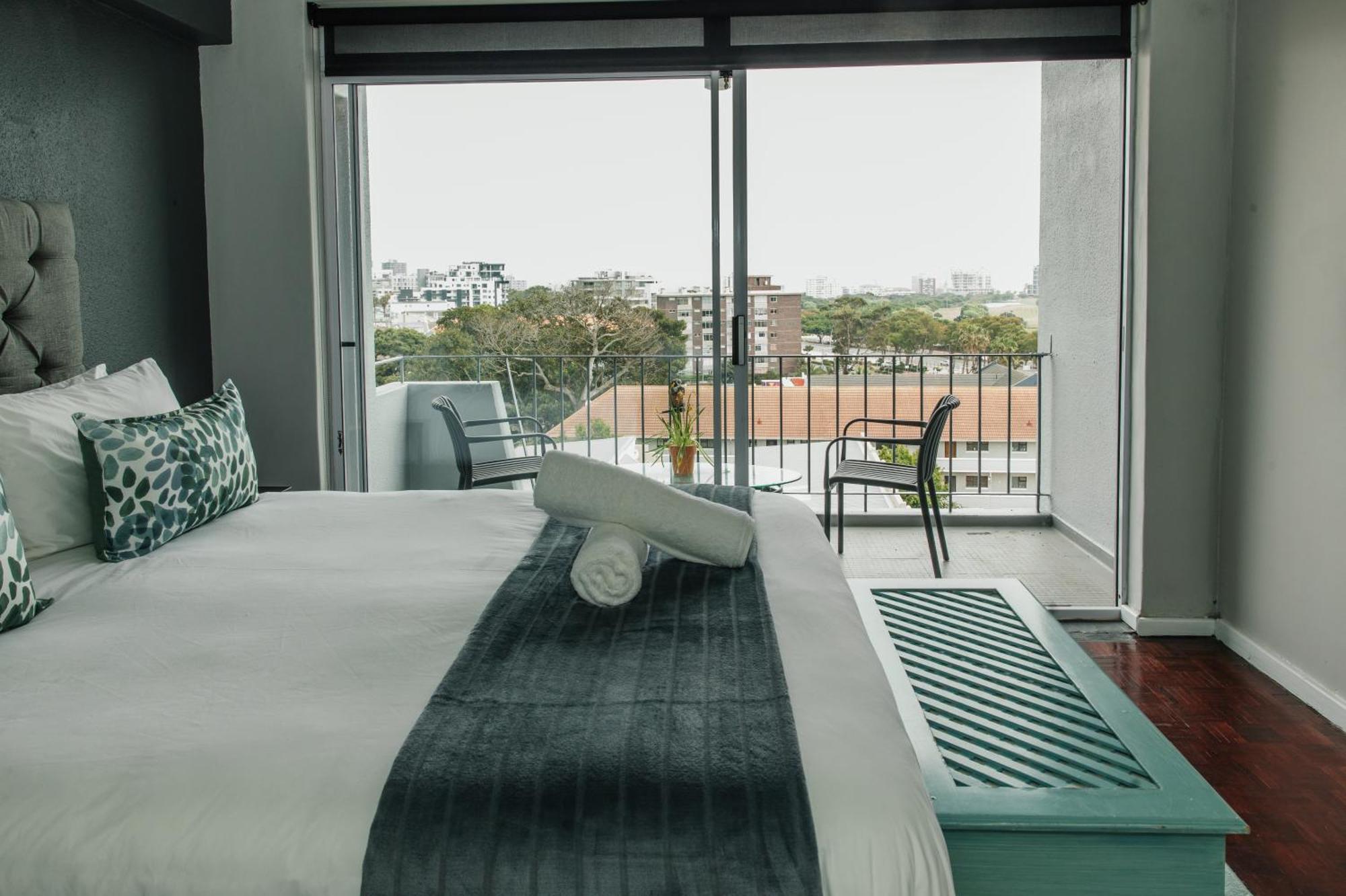 The Peacock Palace On York Apartment Cape Town